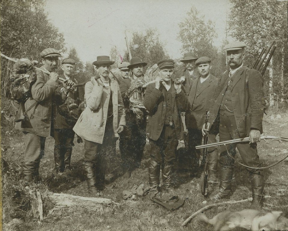 Hirvimetsällä Lempäälässä vuonna 1911.